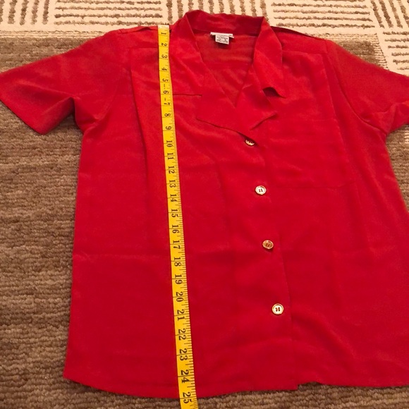 Red blouse size 6 women’s - Picture 4 of 4